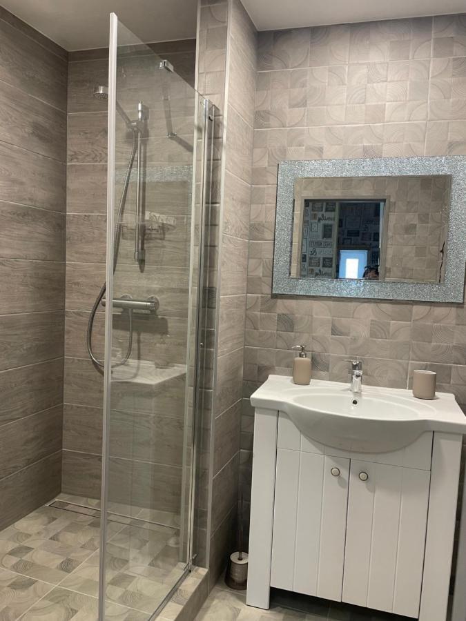 Ludvika Elegance Apartment Liepāja Buitenkant foto